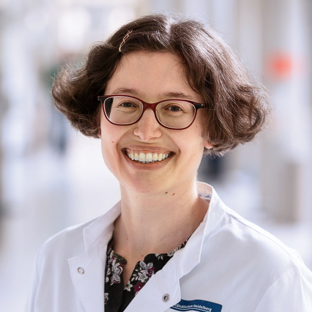 Portrait of rheumatologist Dr Karolina Gente.