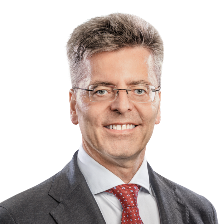 Portrait of Prof. Dr. Markus Weigand, Deputy Chief Medical Director